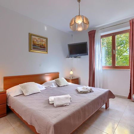 Apartment Alba - Roj159 By Interhome Ровин Екстериор снимка